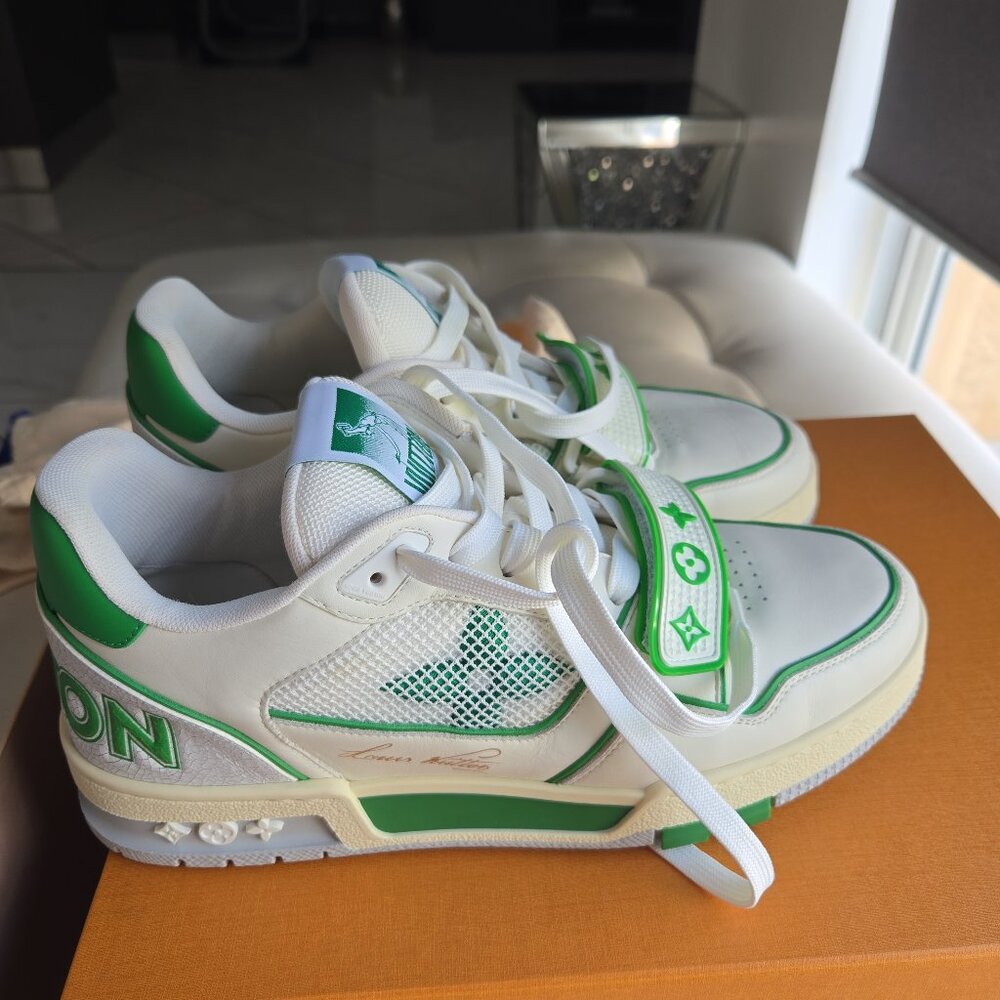 Unisex Louis Vuitton trainers